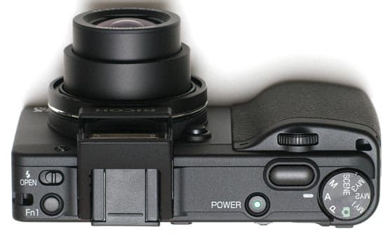 RICOH GX200