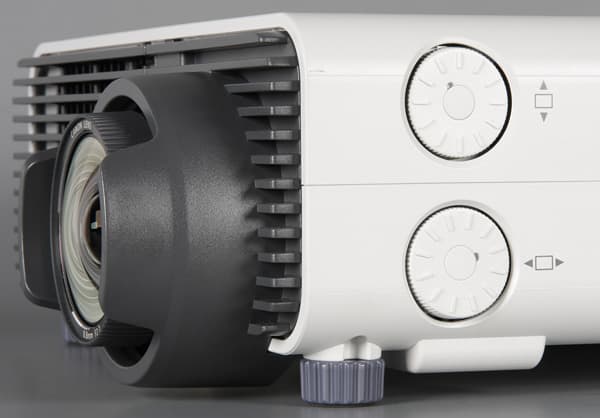 Проектор Canon Xeed WUX450ST, объектив Проектор Canon Xeed WUX450ST, объектив