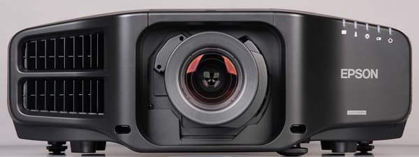 Проектор Epson EB-G7905U, лицевая поверхность Проектор Epson EB-G7905U, лицевая поверхность