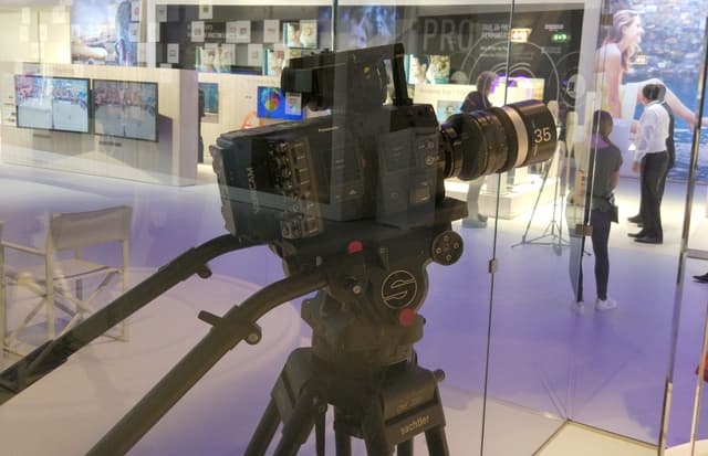 Panasonic - HC-X1