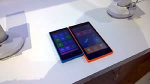 и Nokia XL