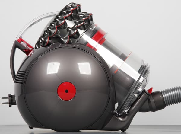 Пылесос Dyson Cinetic Big Ball Animalpro, вид справа Пылесос Dyson Cinetic Big Ball Animalpro, вид справа