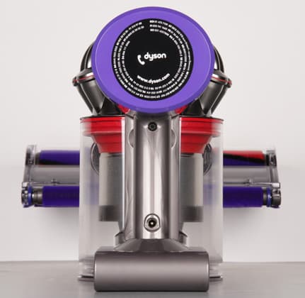 Пылесос Dyson V8 Absolute, вид сзади Пылесос Dyson V8 Absolute, вид сзади
