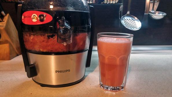 Центробежная соковыжималка Philips HR1836