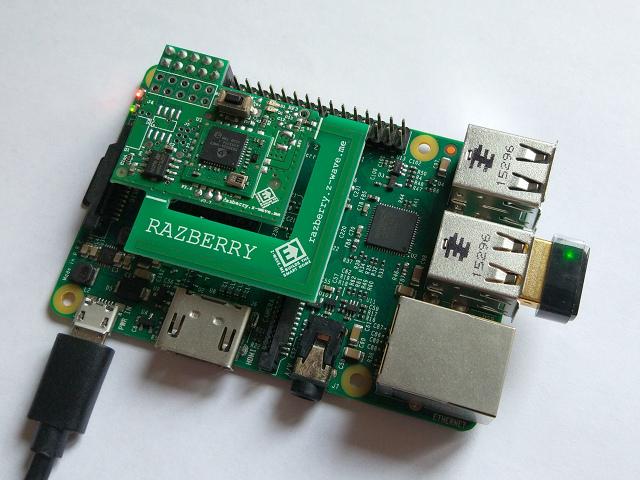Внешний вид контроллера Z-Wave.Me RaZberry 2 Внешний вид контроллера Z-Wave.Me RaZberry 2