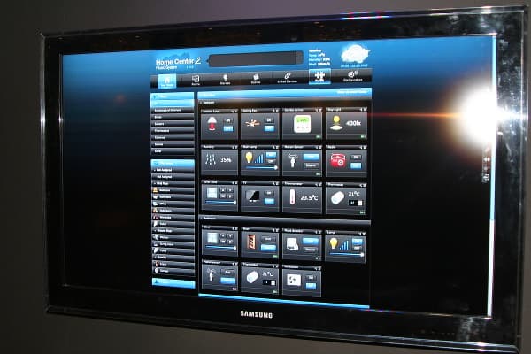 Интерфейс контроллера Fibaro Home Center 2 Интерфейс контроллера Fibaro Home Center 2