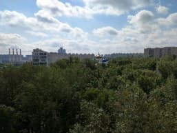 Хорошая резкость по полю кадра и по планам.