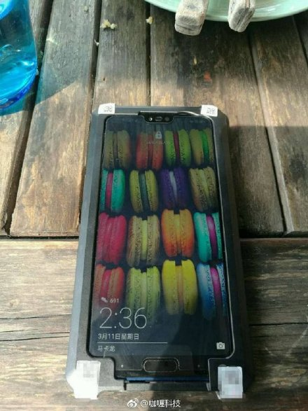 Опубликованы первые фотографии смартфона Honor 10