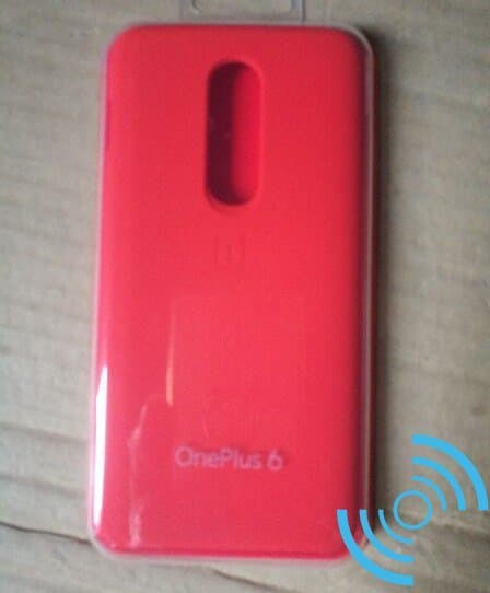 OnePlus 6, официальный чехол