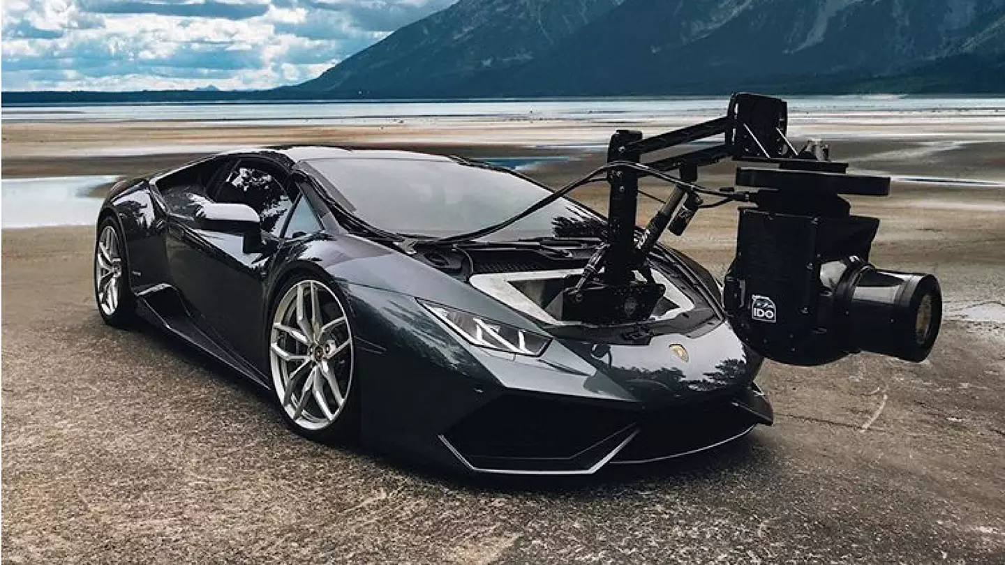 Lamborghini Huracam называют самой быстрой камерой на колесах в мире