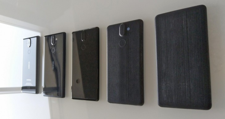 Опубликованы фотографии прототипов смартфонов Nokia 8 Sirocco, Nokia 1 и Nokia 8110