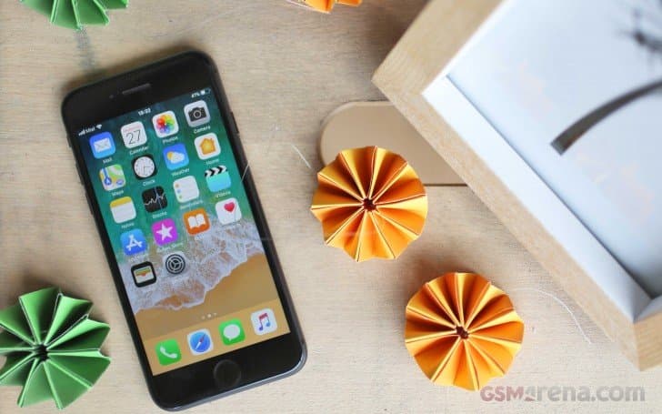 Apple на 20% уменьшила объём заказов на новые смартфоны