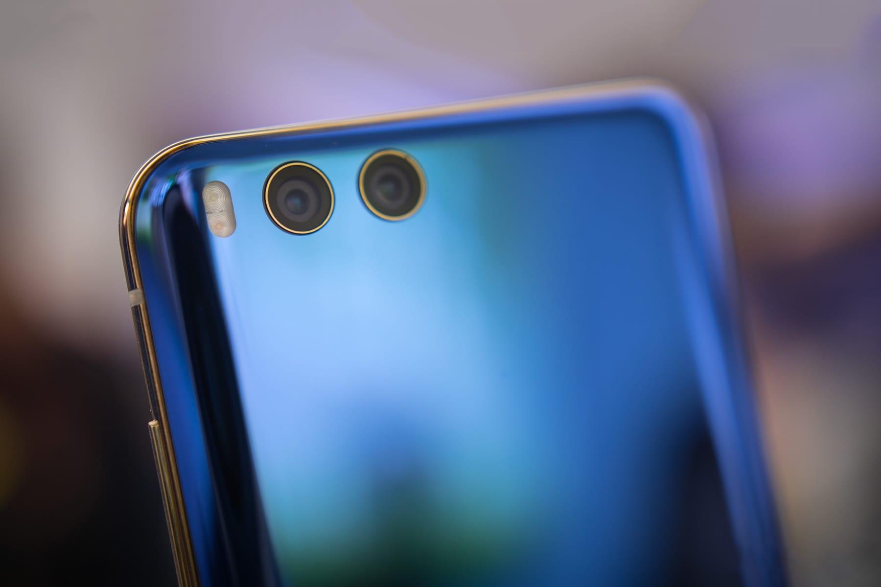 Обновление MIUI 10 стало доступно для восьми смартфонов Xiaomi