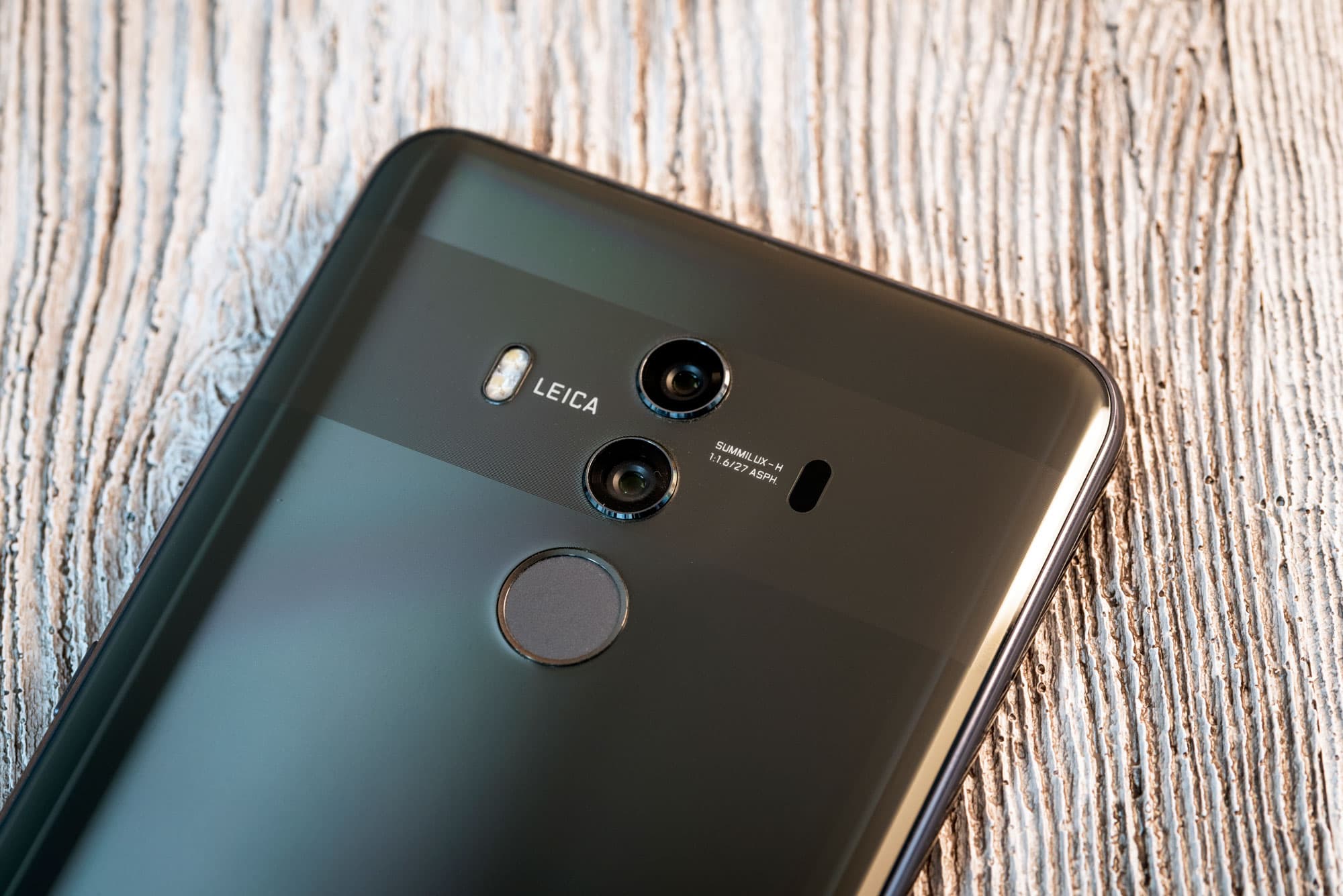 Смартфон Huawei Mate 10 разошёлся по миру в количестве 10 млн устройств