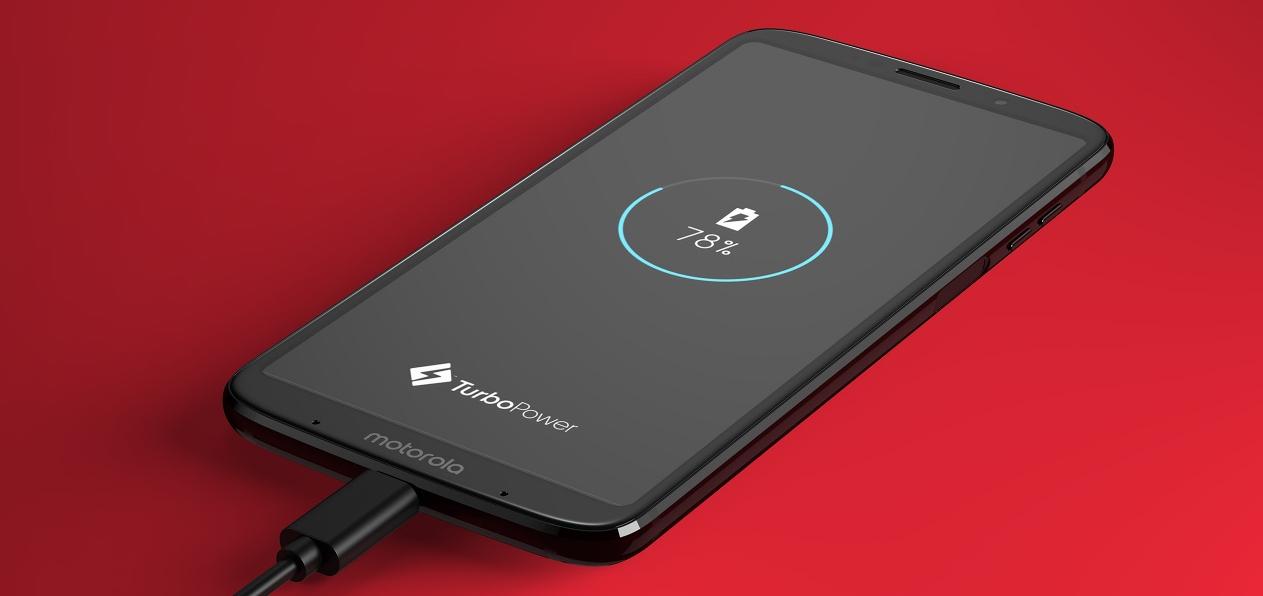 Представлен смартфон Motorola Moto Z3. И он дешевле младшей модели Z3 Play