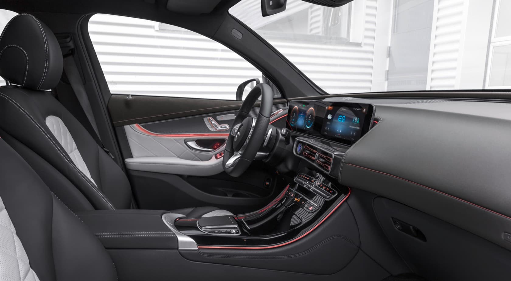 Представлен Mercedes-Benz EQC 400 4Matic — первый электрический кроссовер компании