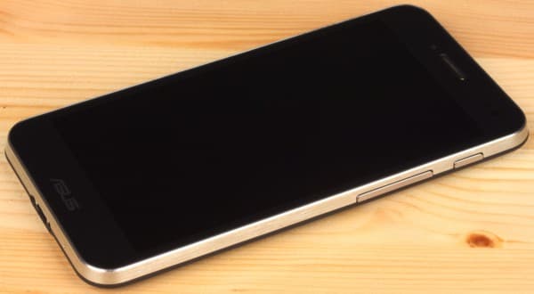 Смартфон Asus Padfone S Смартфон Asus Padfone S