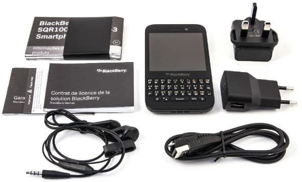 Комплектация смартфона BlackBerry Q5 Комплектация смартфона BlackBerry Q5