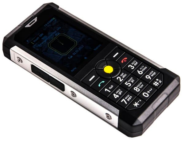 Дизайн телефона Cat B100
