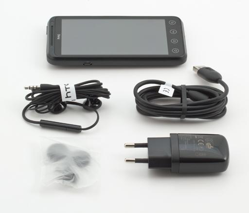Аксессуары Обзор HTC Evo 3D. Аксессуары