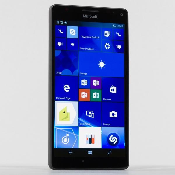 Внешний вид Microsoft Lumia 950 XL Внешний вид Microsoft Lumia 950 XL