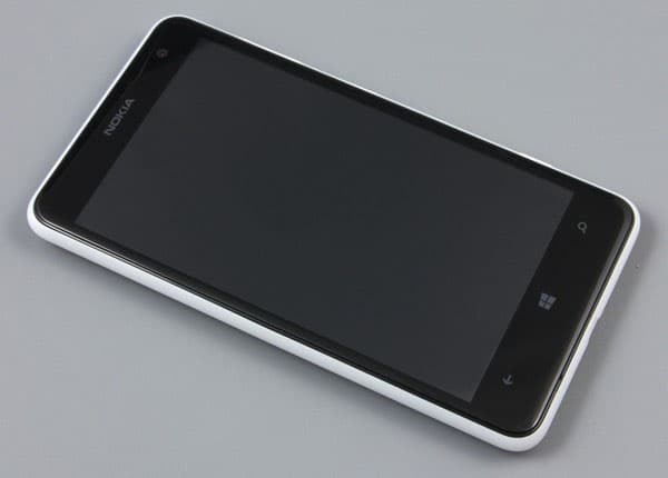 Внешний вид Nokia Lumia 625 Внешний вид Nokia Lumia 625