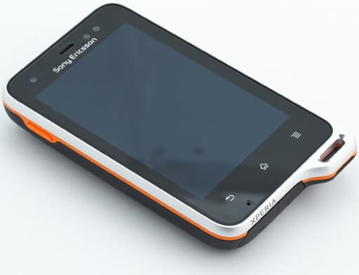 Обзор Sony Ericsson Xperia Active. Внешний вид коммуникатора Обзор Sony Ericsson Xperia Active. Внешний вид коммуникатора