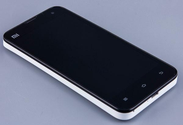 Внешний вид Xiaomi Mi2S Внешний вид Xiaomi Mi2S