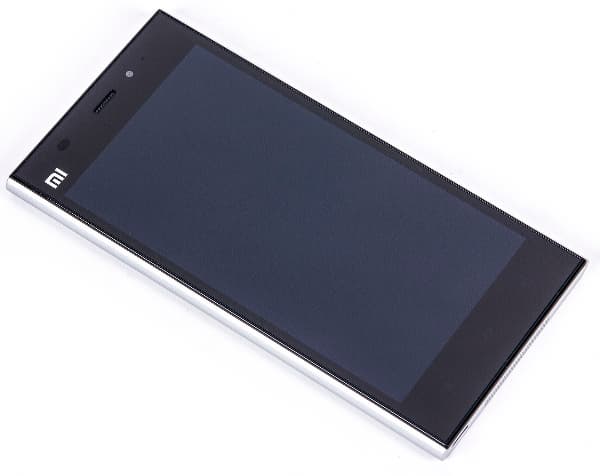 Внешний вид Xiaomi Mi3 Внешний вид Xiaomi Mi3
