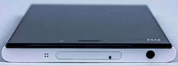 Внешний вид Xiaomi Mi3 Внешний вид Xiaomi Mi3