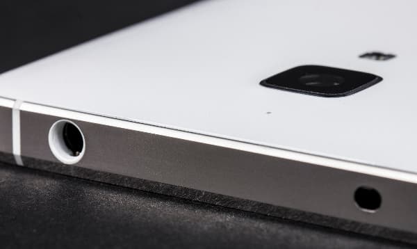 Внешний вид Xiaomi Mi4 Внешний вид Xiaomi Mi4
