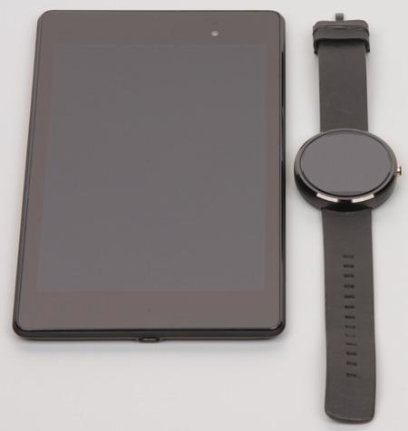 Обзор умных часов Motorola Moto 360. Тестирование дисплея