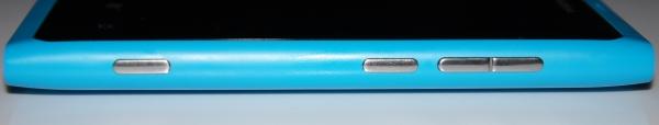 Nokia Lumia 800, клавиши боковой грани Nokia Lumia 800, клавиши боковой грани
