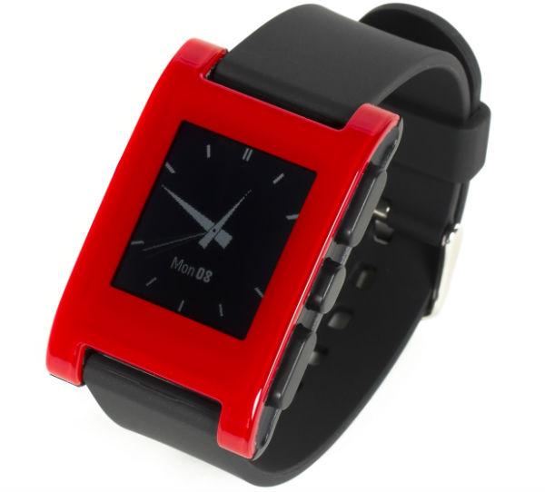Передняя сторона умных часов Pebble