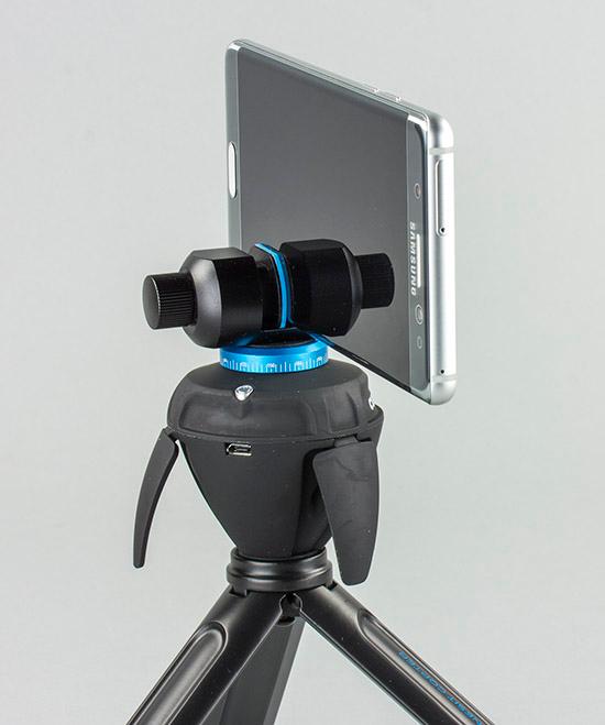 Смартфон Samsung Galaxy Note7 на штативе Cullmann SmartPano 360CP Смартфон Samsung Galaxy Note7 на штативе Cullmann SmartPano 360CP