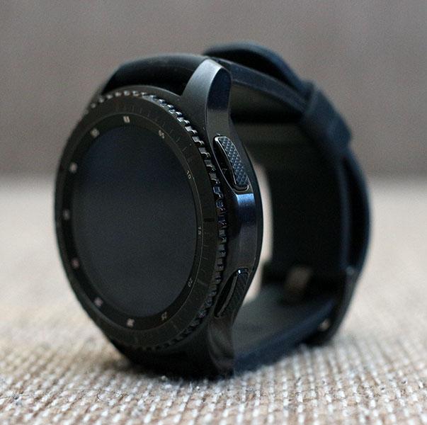 Умные часы Samsung Gear S3 Умные часы Samsung Gear S3