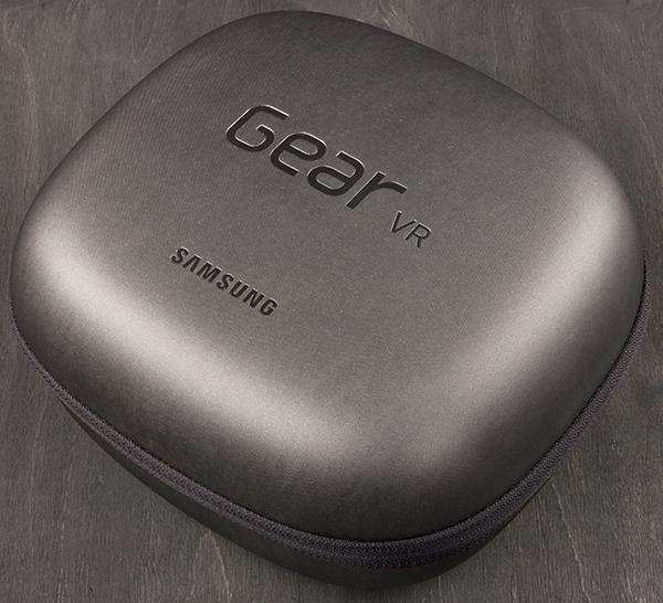Шлем виртуальной реальности Samsung Gear VR Шлем виртуальной реальности Samsung Gear VR