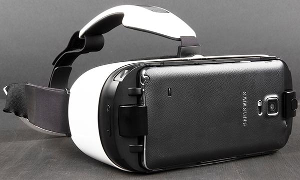 Шлем виртуальной реальности Samsung Gear VR Шлем виртуальной реальности Samsung Gear VR