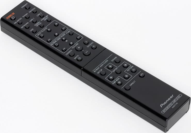 Интегральный усилитель Pioneer A-50DA класса D со встроенным ЦАП