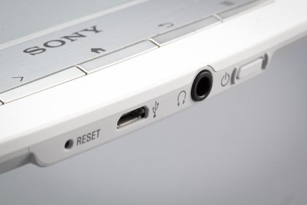 разъемы Электронная книга Sony Reader PRS-T1 - разъемы