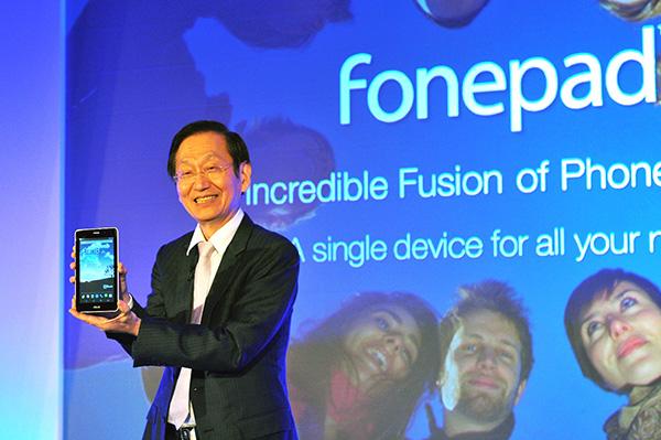 Джонни Ши (Jonney Shih), презентация ASUS на Mobile World Congress 2013