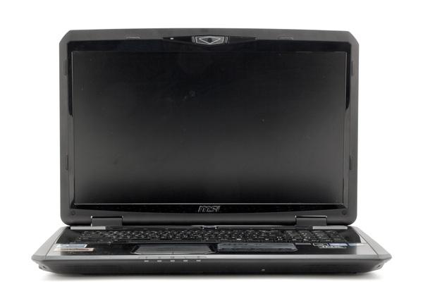 Ноутбук MSI GT780DXR: вид спереди, экран