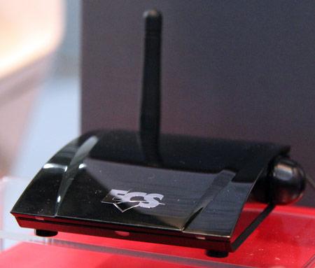 CeBIT: фоторепортаж со стенда ECS — ученический компьютер EC10IS и адаптер ECS Wi-Bridge 