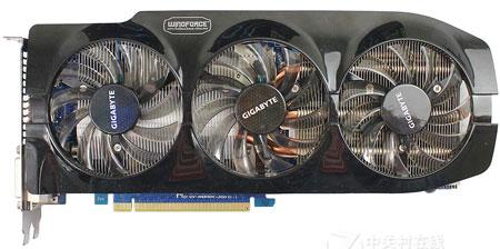 3D-карта Gigabyte GeForce GTX 680 Overclock Edition с 4 ГБ памяти занимает три слота