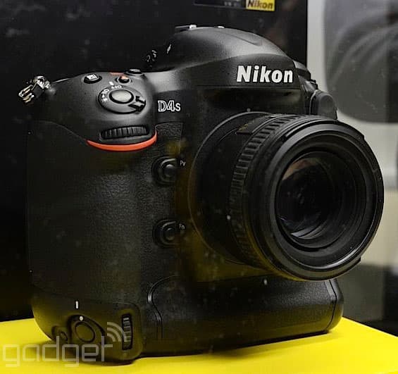 Камера Nikon D4s
