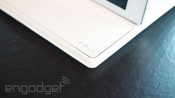 Специалисты Asus встроили в чехол для планшета акустическую систему 5.1