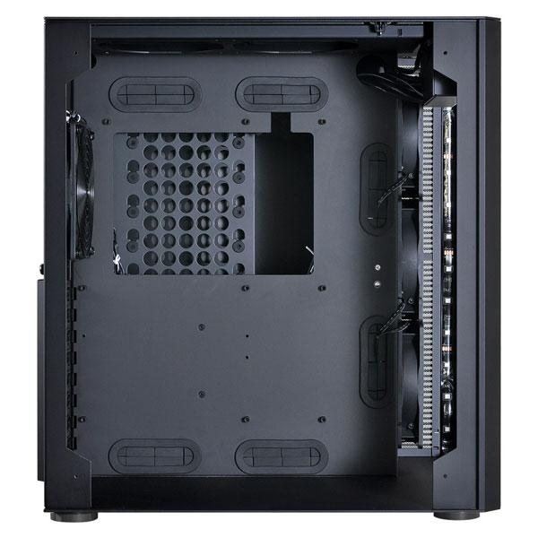 Помимо прозрачных стенок корпус Lian Li PC-O8 интересен тем, что его внутреннее пространство разделено на два отсека