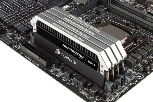 Наборы представлены в сериях Corsair Vengeance LPX и Dominator Platinum
