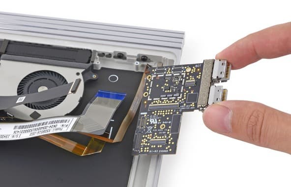 Ноутбук Microsoft Surface Book заработал у iFixit всего один балл