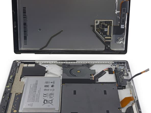 Ноутбук Microsoft Surface Book заработал у iFixit всего один балл